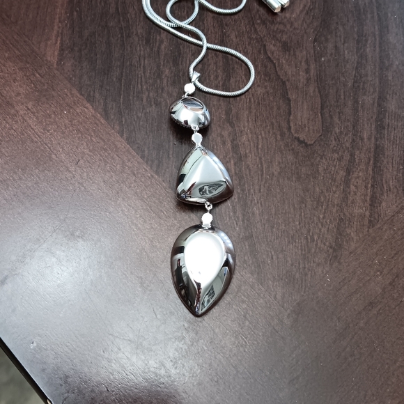 Touchstone Crystal by Swarovski Fluidity Pendant - Picture 3 of 8